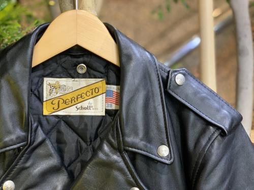 ショットのライダースジャケット