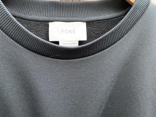 ヨークのOVERSIZED PIPING SWEAT