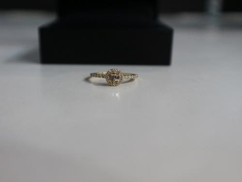 リングのダイヤモンド