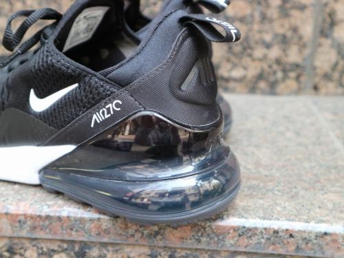 ナイキのスニーカー