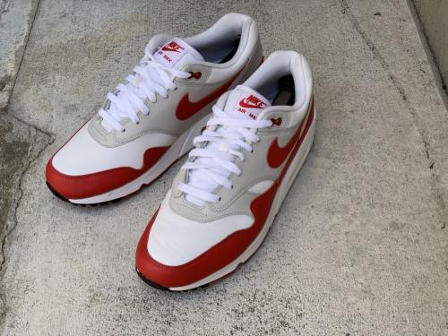 ナイキのAIRMAX 90/1
