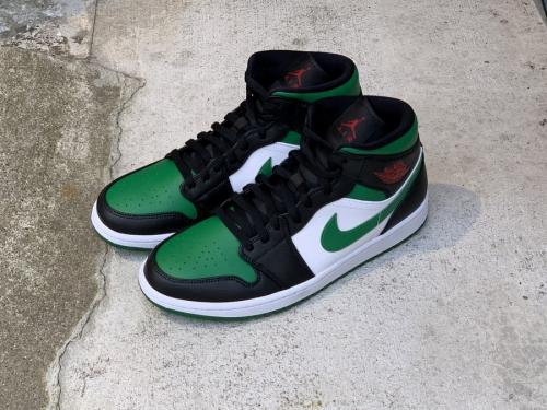 ナイキのエアジョーダン1