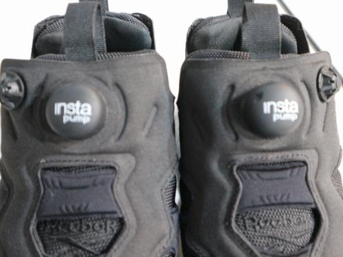 スニーカーのポンプフューリー