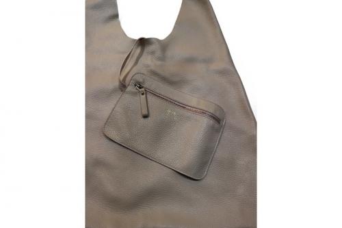 アローンのトライアングルトートバッグ