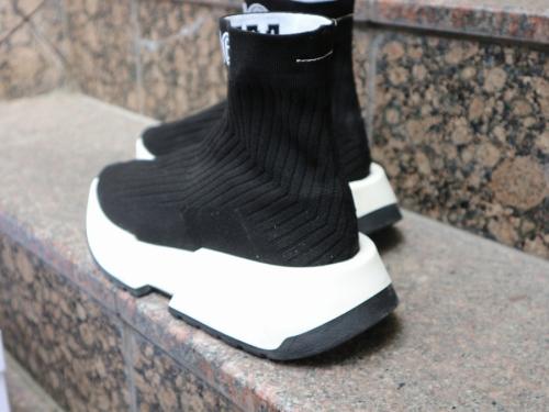 ソックススニーカー