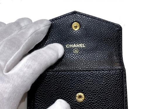 シャネルのキャビアスキンコインケース