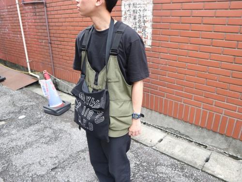 ショルダーバッグの古着