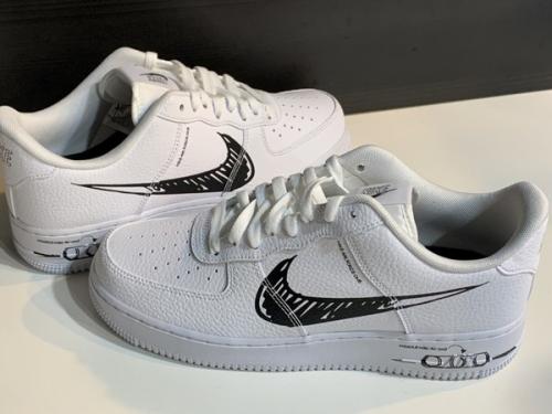 ナイキのエアフォース１スケッチパック