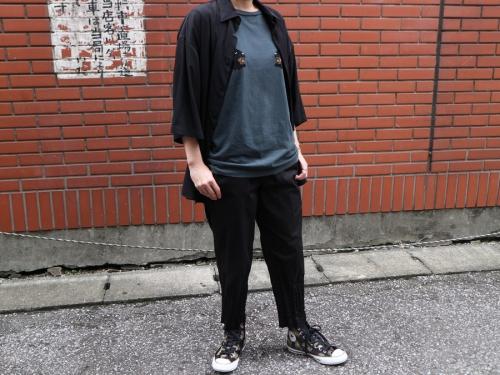 パンツのトラウザーパンツ