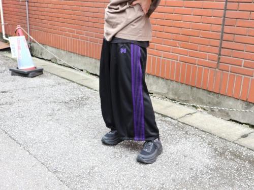 ニードルズのヒザデルパンツ