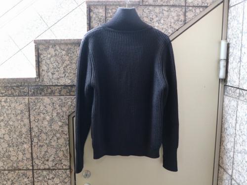 カーディガンのニットジャケット