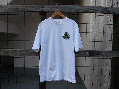 パレスのTシャツ