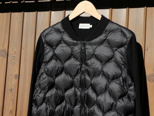 MAGLIONE TRICOT CARDIGANのMANTELLAフリンジケープ