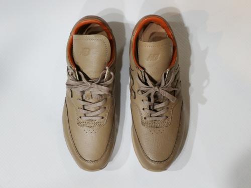 オーラリー×ニューバランスのCOMP100