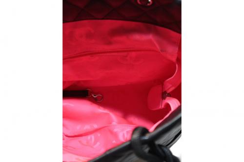 キルティングトートバッグのカンボン