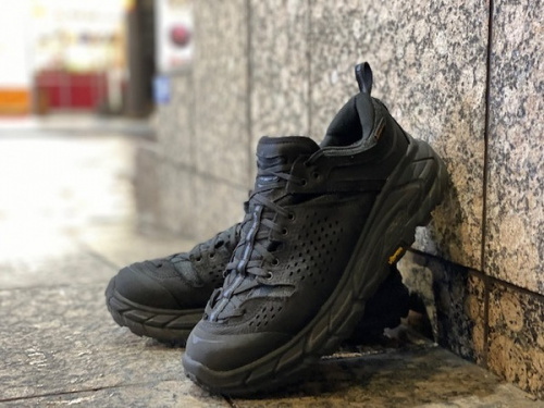 スニーカーのHOKAONEONE × ENGINEERED GARMENTS