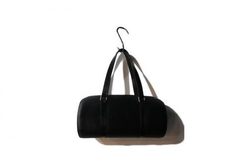 LOUIS VUITTON 　のルイ ヴィトン　