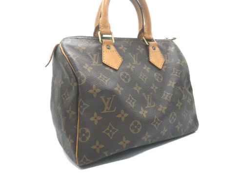ラグジュアリーブランドのLOUIS VUITTON 　
