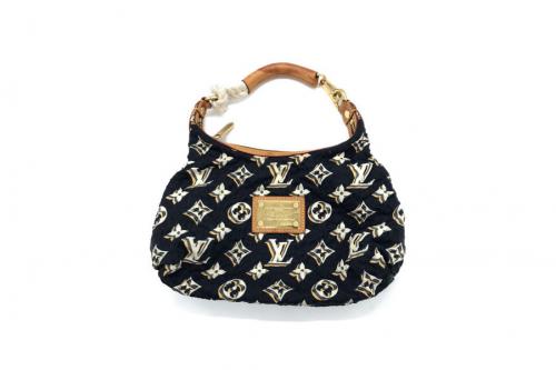 LOUIS VUITTON 　のルイ ヴィトン　