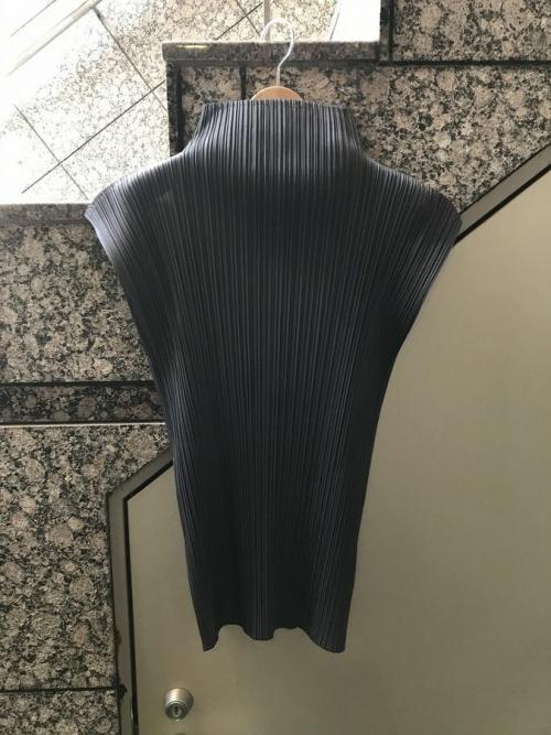 PLEATS PLEASEのプリーツプリーズ