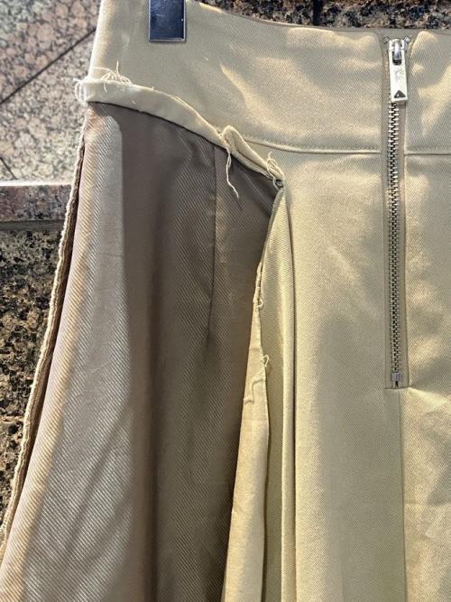 インサイドアウトデザインヘムロングスカートのレディース