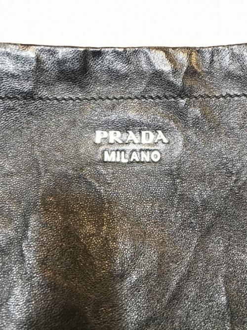 プラダのトートバッグ