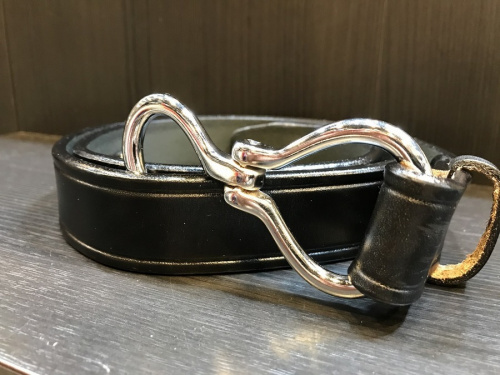 ドメスティックブランドのTORY LEATHER