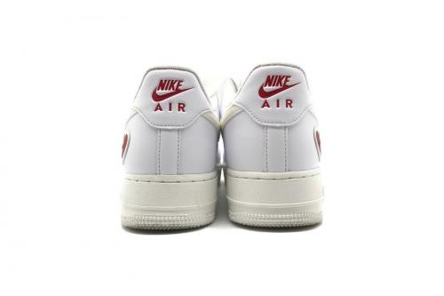 ナイキのDD7117-100