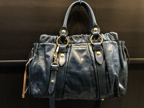 ラグジュアリーブランドのMIU MIU