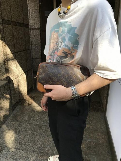 LOUIS VUITTON 　のルイ ヴィトン　