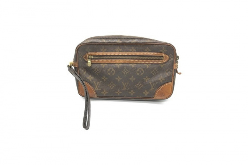 ラグジュアリーブランドのLOUIS VUITTON 　