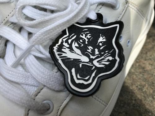 LAWNSHIP PFのスニーカー