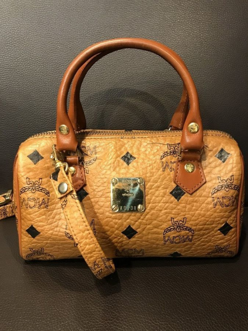 ラグジュアリーブランドのMCM