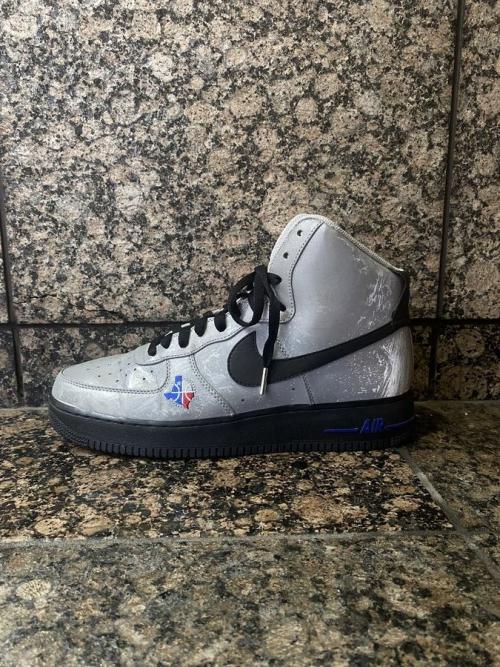 ナイキのAIR FORCE 1 HIGH  PREMIUM