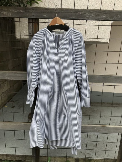 キャリアファッションのtheory luxe