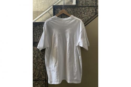 シュプリームのChrome Logo Tee