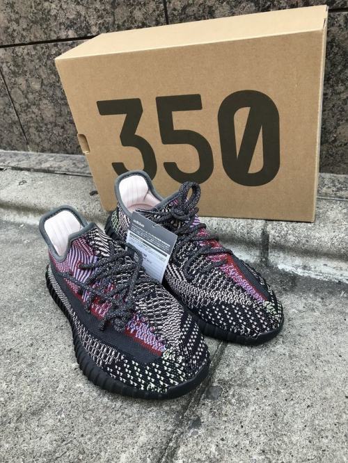 ストリートブランドのadidas