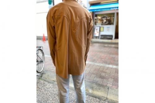 トワロニエのウエスタンシャツ