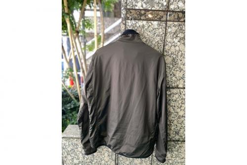 エルメスのナイロンジャケット