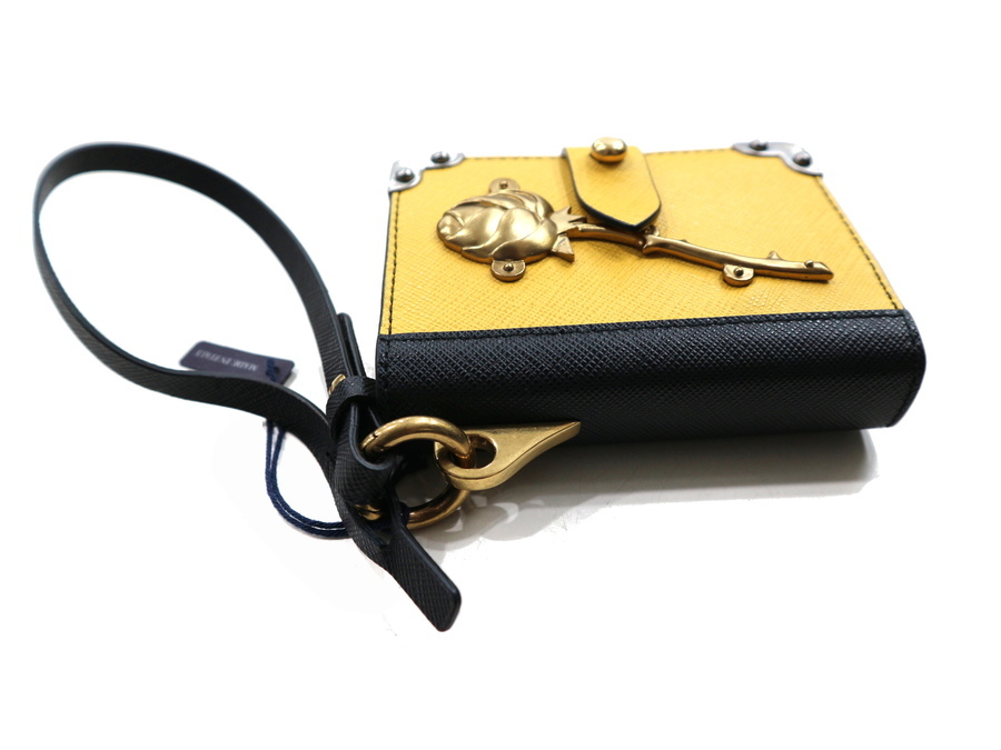 PRADA プラダ メタルディテール トリックノート型 チャーム