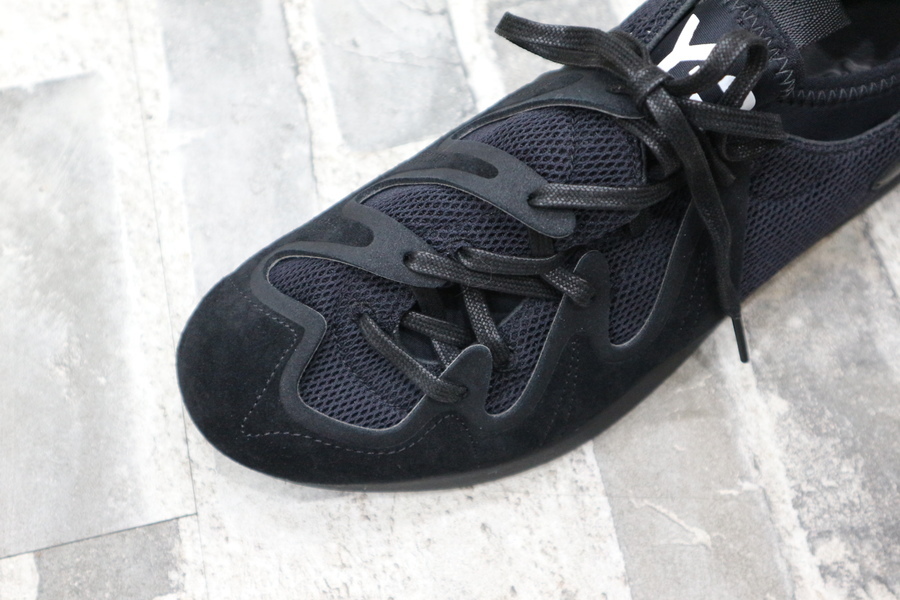 Y-3(ワイスリー)より現行商品MANJAが未使用で入荷！！[2019.09.11発行