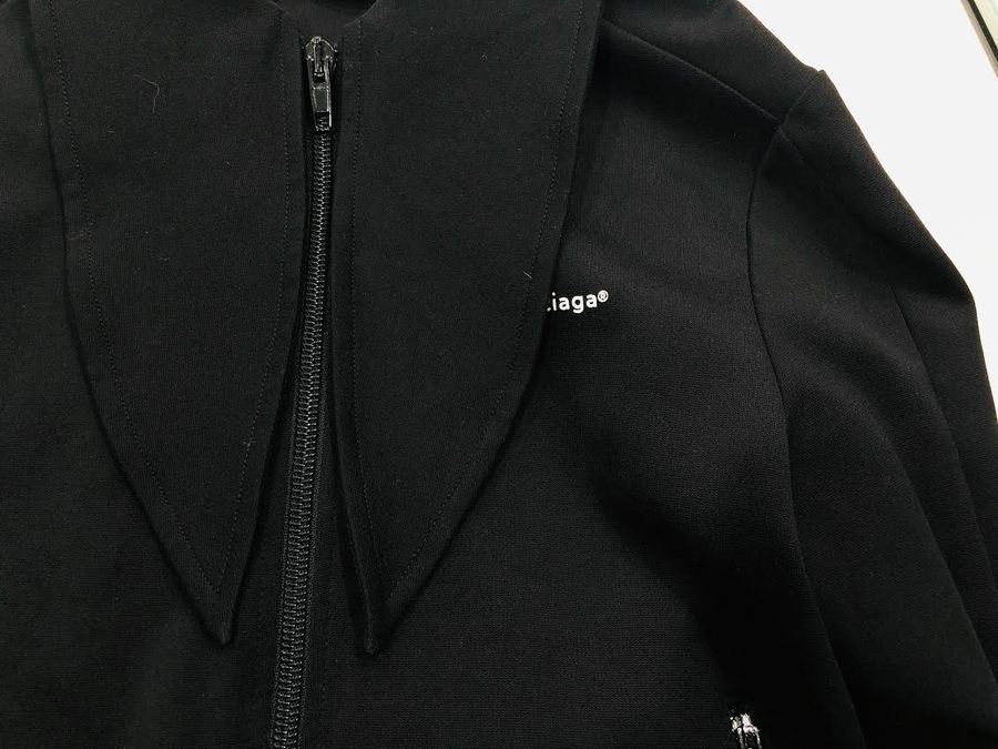 新品同様 バレンシアガ スカーフカラー クロップドボンバー