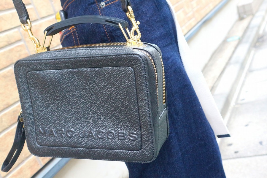 激安正規  TEXTURED JACOBS/マークジェイコブス】THE MARC BOX BOX23 THE ジャケット・アウター