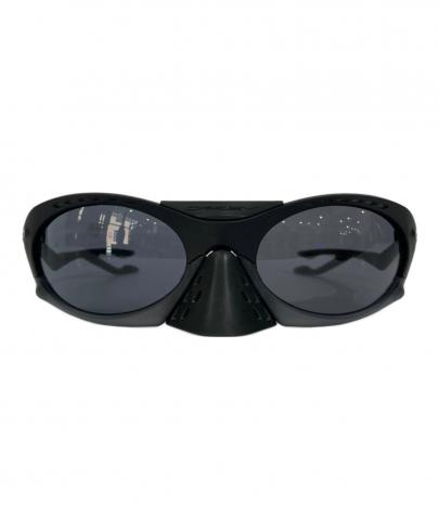 「スポーツブランドのOAKLEY 」