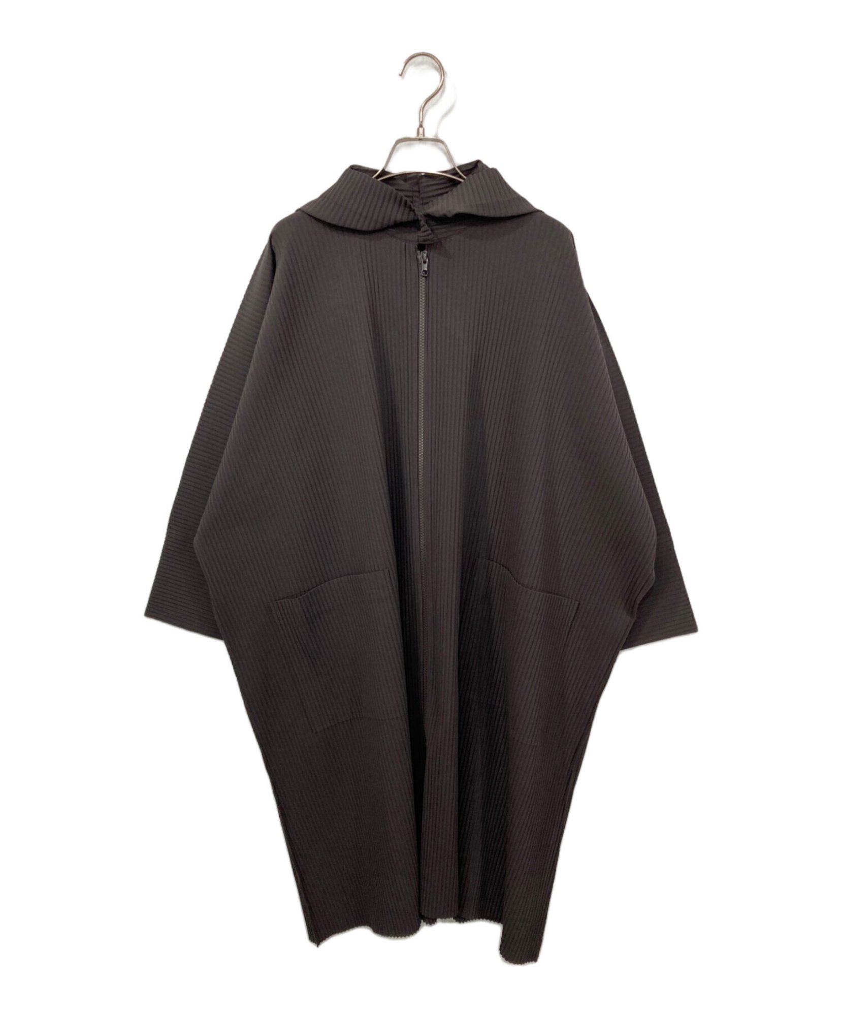 me ISSEY MIYAKE / ミーイッセイ ミヤケ】プリーツ加工フード付き