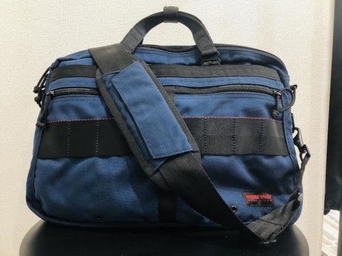 ビジネスアイテムのBRIEFING