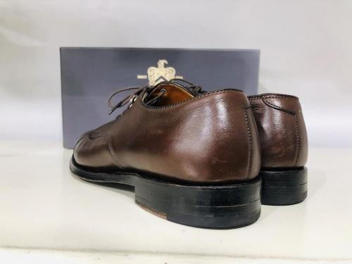 オールデンのストレートチップシューズ