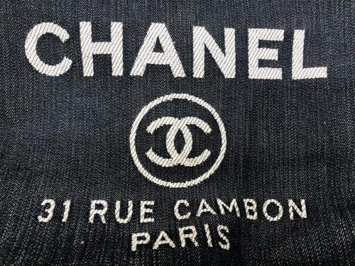 シャネルのドーヴィルチェーントートバッグ