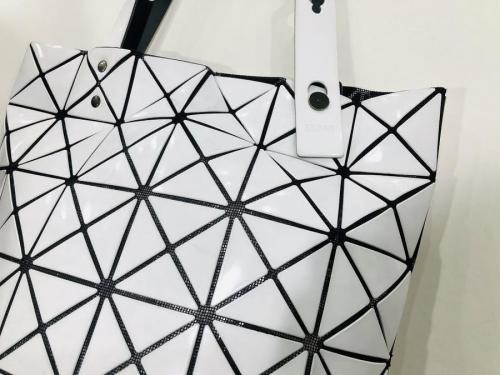 BAO BAO ISSEY MIYAKEのバオバオ イッセイミヤケ
