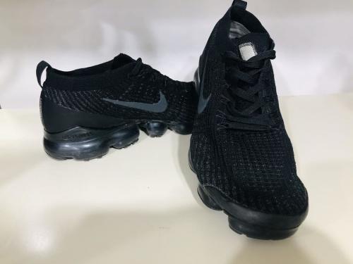 ナイキのAIR VAPORMAX FLYKNIT 3